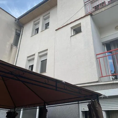 Zarnovel Palace *